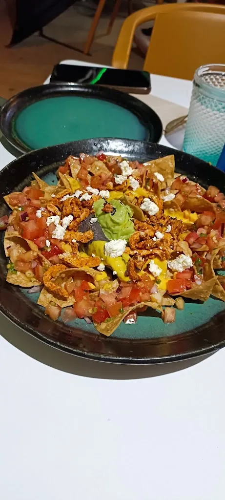 Charlotte Fielden_D'aki Tako_Sanxenxo_review