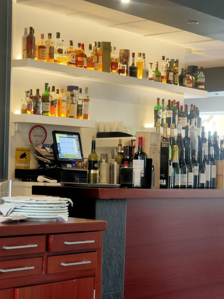 La Recuela TABERNA & RESTAURANTE_Cabrerizos_slider_image_3