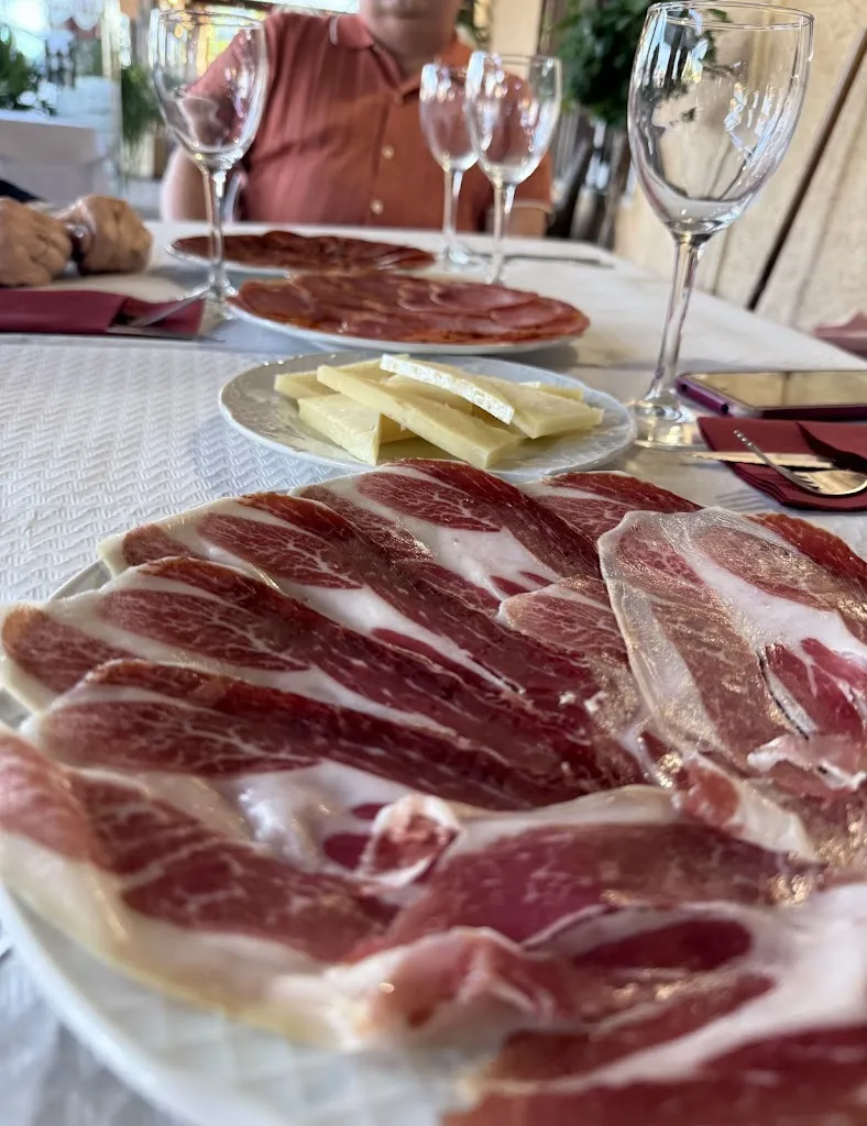 Evaldo Gonzalez_Mesón Viejo del Jamón_Cabezabellosa de la Calzada_review