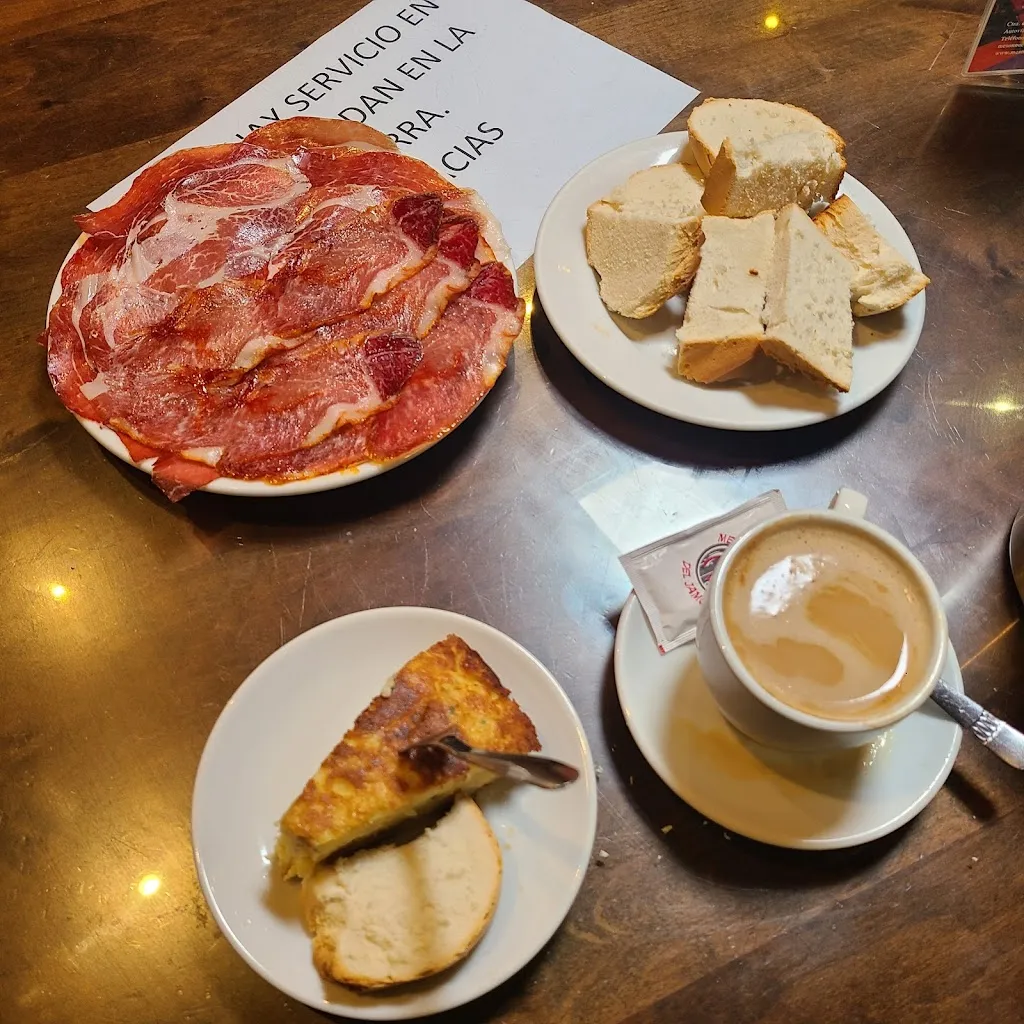 susan bernard_Mesón Viejo del Jamón_Cabezabellosa de la Calzada_review