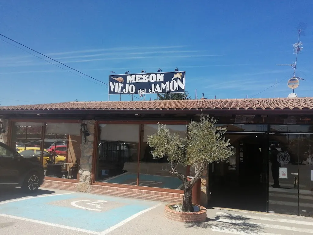 Mesón Viejo del Jamón_Cabezabellosa de la Calzada_slider_image_1