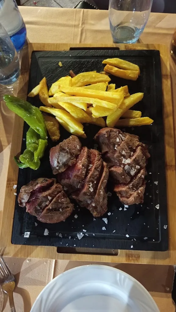 Silvia Hernandez_Abrasador de Armando_Cabeza de Béjar La_review