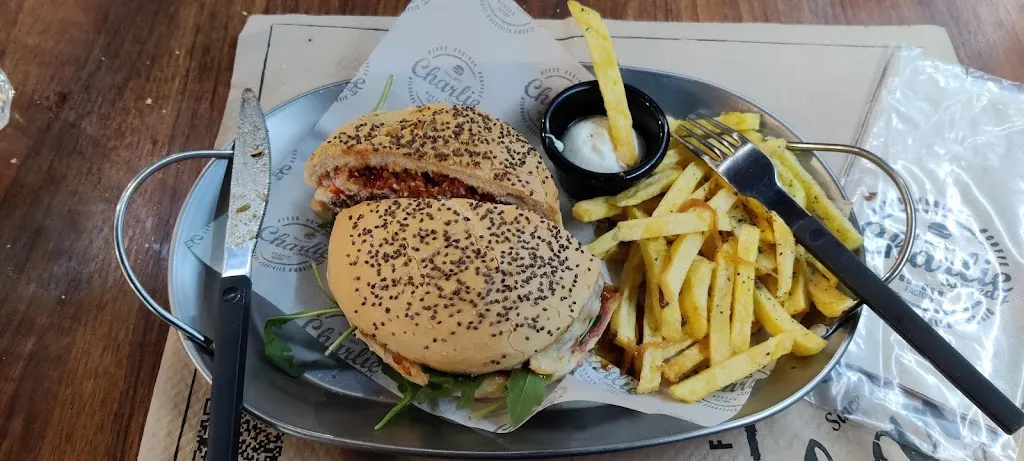 Menu_Charlie Comedy Burger Factory_Cabeza de Béjar La_image_9