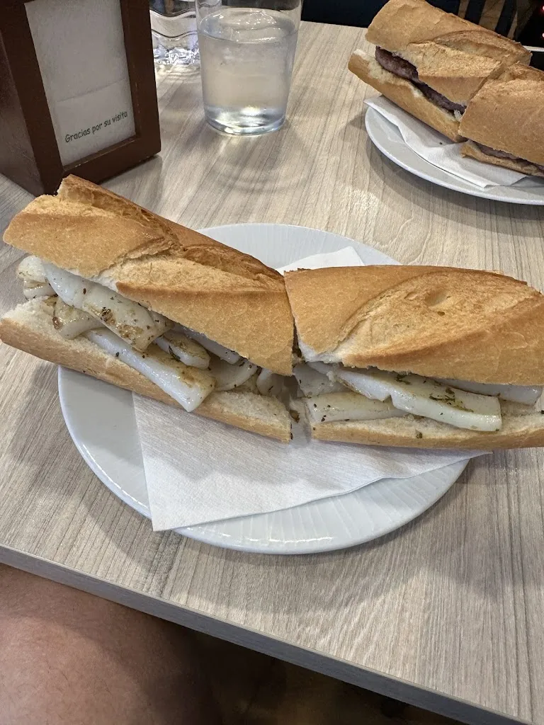 Samuel Buitron Gonzalez_La Bodeguilla_Calzada de Béjar La_review