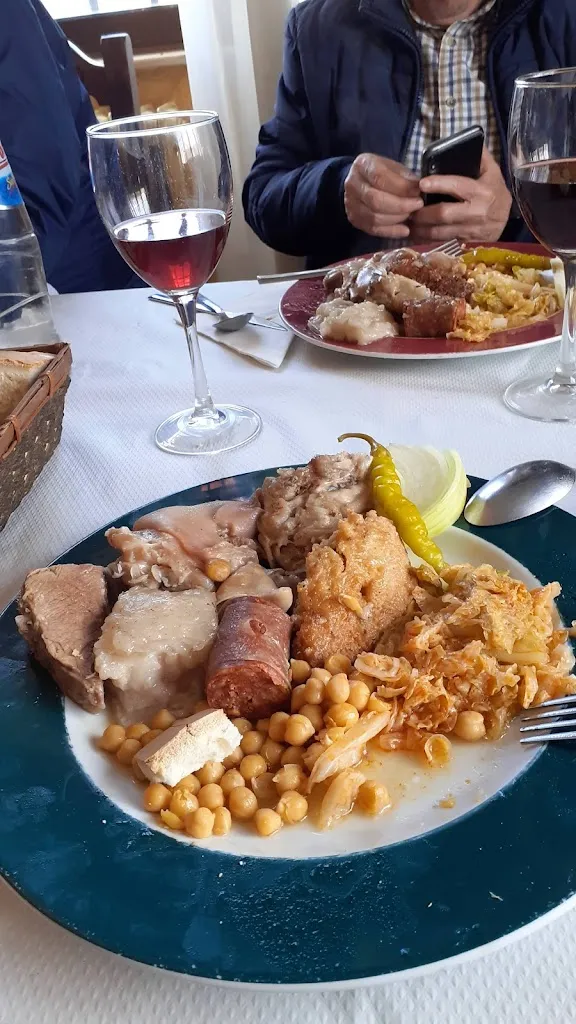 Hostal Restaurante El Pozo_Calzada de Valdunciel_slider_image_2