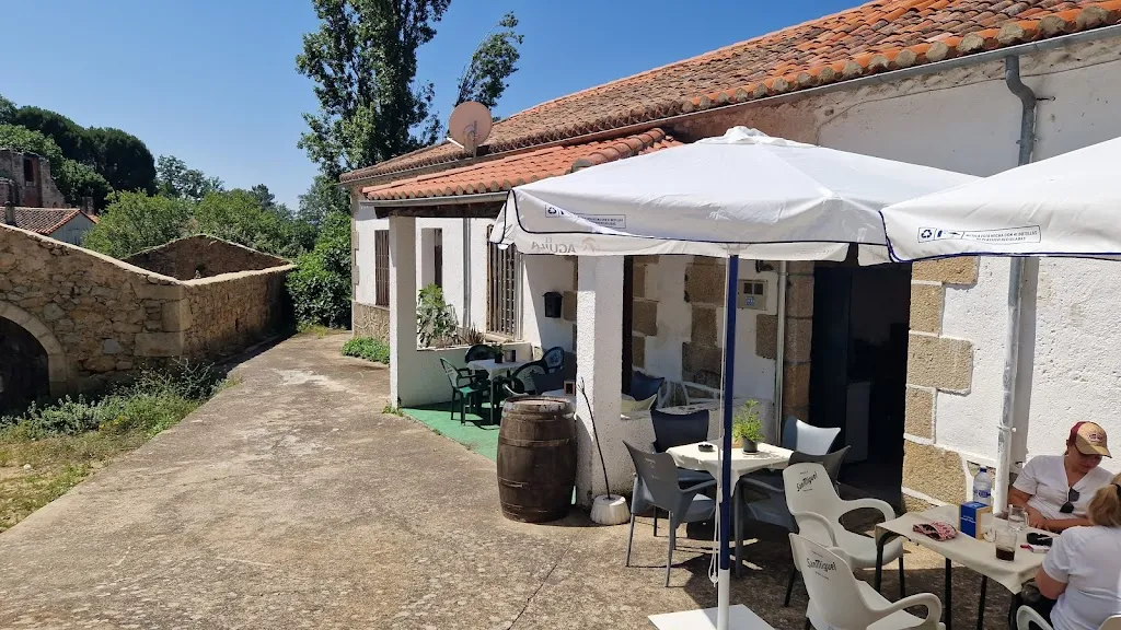 Bar Las Escuelas_Casas del Conde Las_slider_image_2