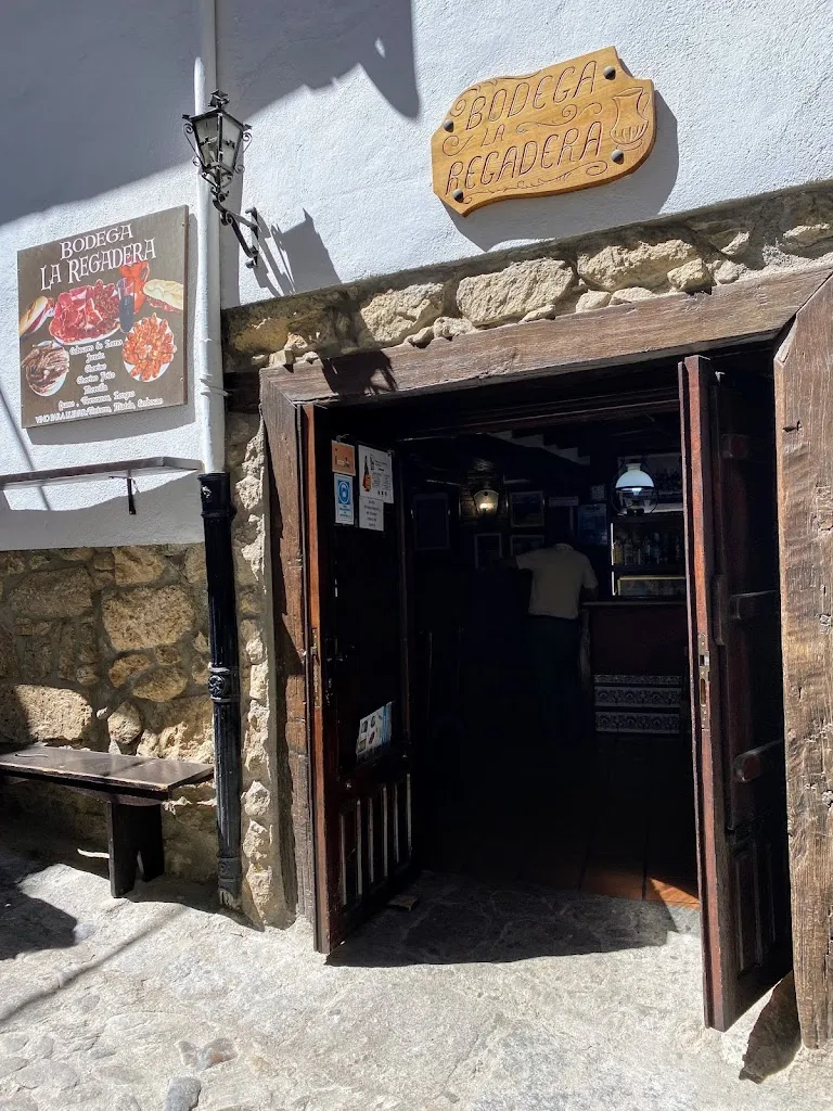 Bodega La Regadera restaurant in Candelario