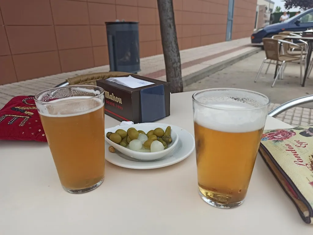 Menu_Piscinas Municipales de Castellanos de Moriscos_Castellanos de Moriscos_image_2