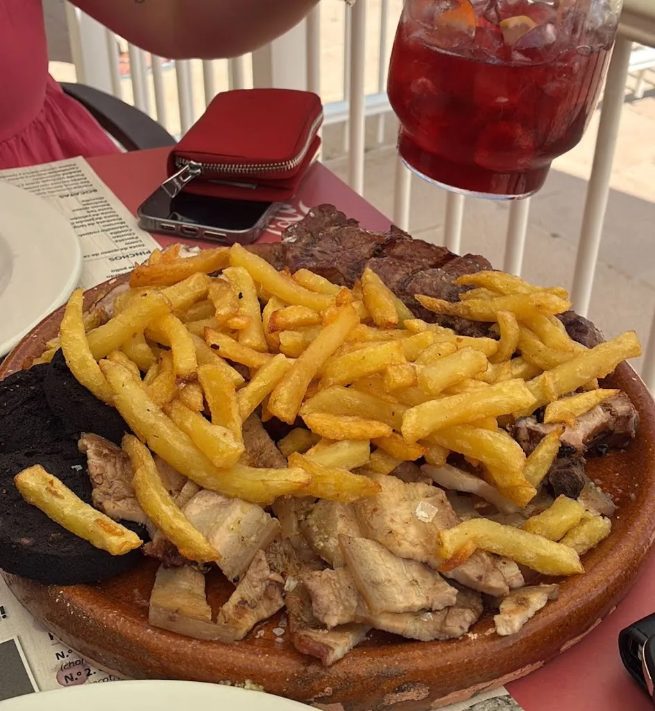 Esther de la Fuente_Piscinas Municipales de Castellanos de Moriscos_Castellanos de Moriscos_review