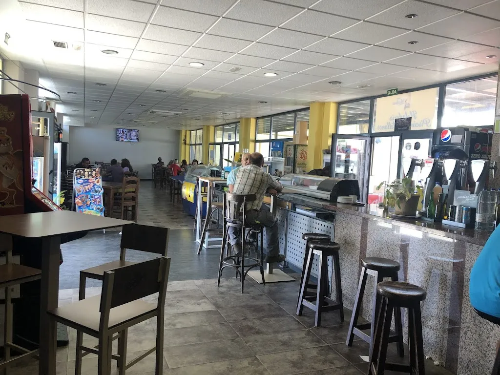 Matías Acosta_Piscinas Municipales de Castellanos de Moriscos_Castellanos de Moriscos_review