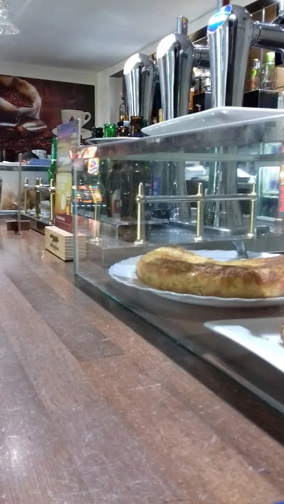 Jose Pablo Serantes_Bar IMMA cafe Lounge_Castellanos de Moriscos_review