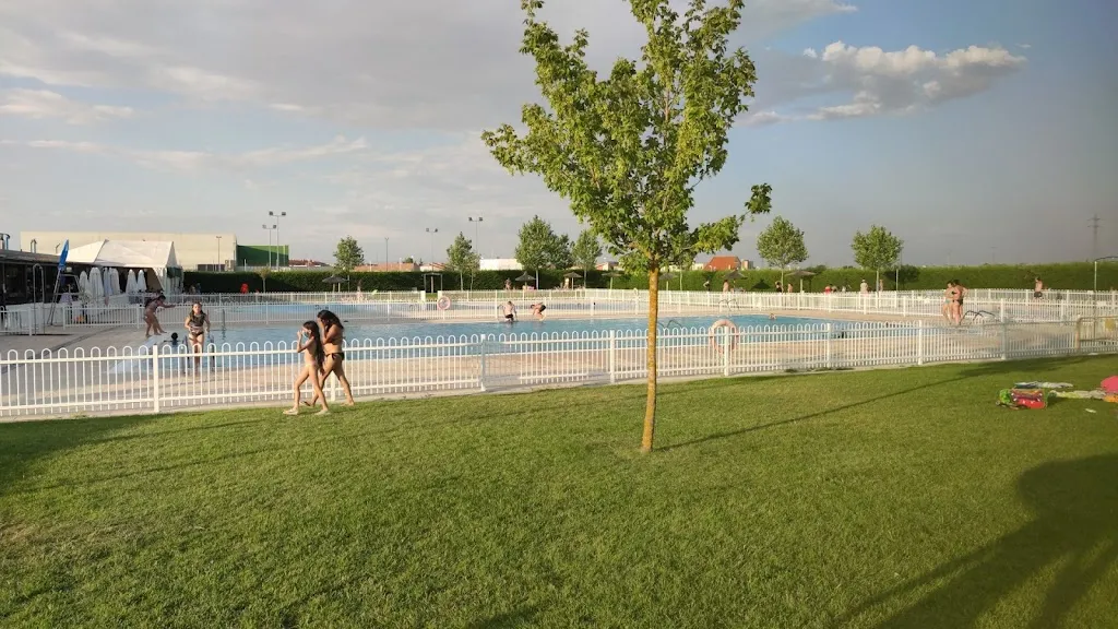 Bar Las Piscinas_Castellanos de Moriscos_slider_image_3