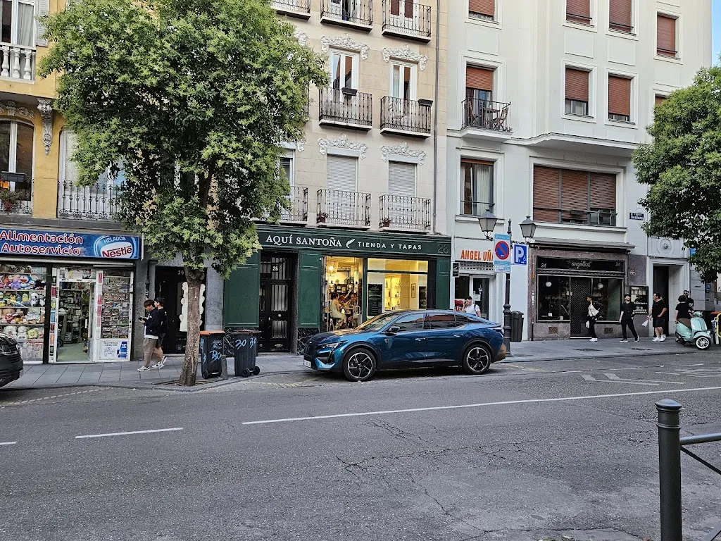 Julie Good_Aquí Santoña - Tienda y Tapas_Cepeda_review