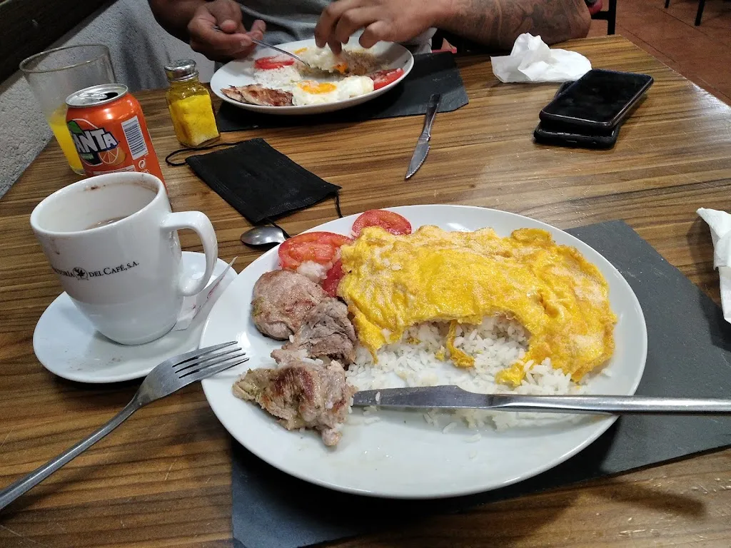 Menu_Bar restaurante el cerro_Cerro El_image_7