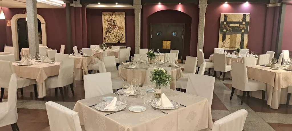 Restaurante Las Cabañas El Tostón de Oro Hotel restaurant in Campo de Peñaranda El