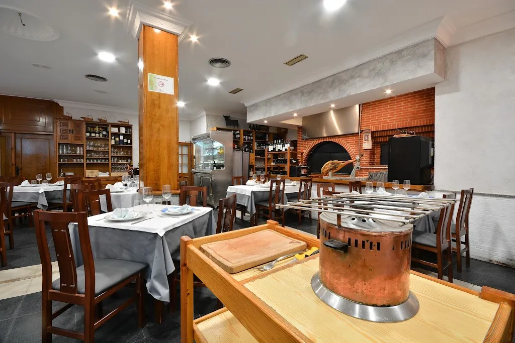 La Encina restaurant in Campo de Peñaranda El