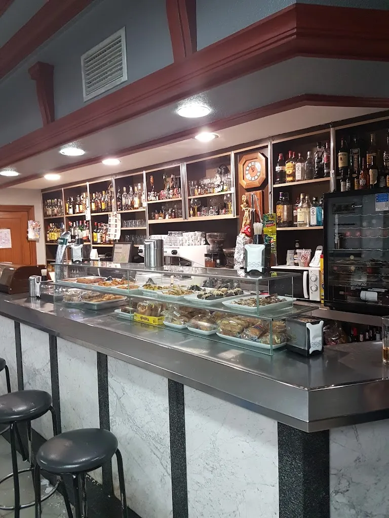 Bar Medina restaurant in Campo de Peñaranda El