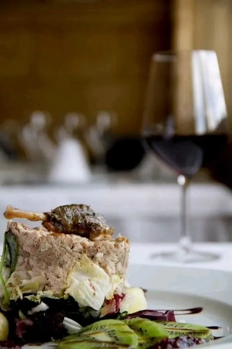 Restaurantes El Oso y El Madroño_Campo de Peñaranda El_slider_image_3