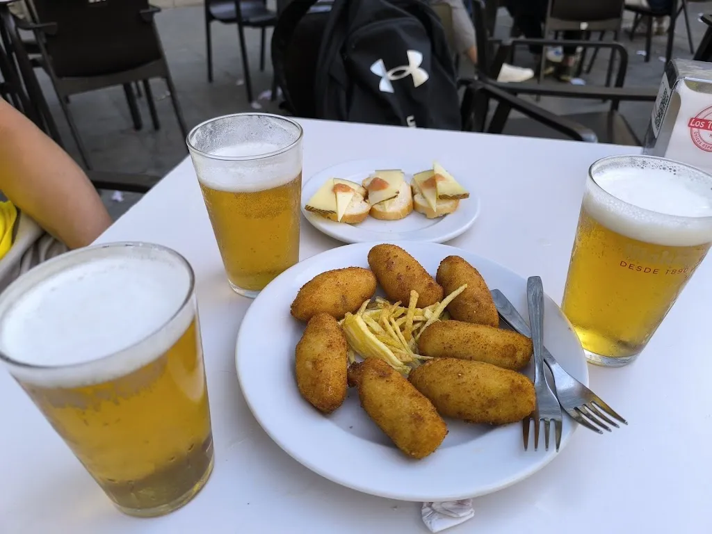 carmelo aleman_Alba Cervecería-Cafetería_Coca de Alba_review