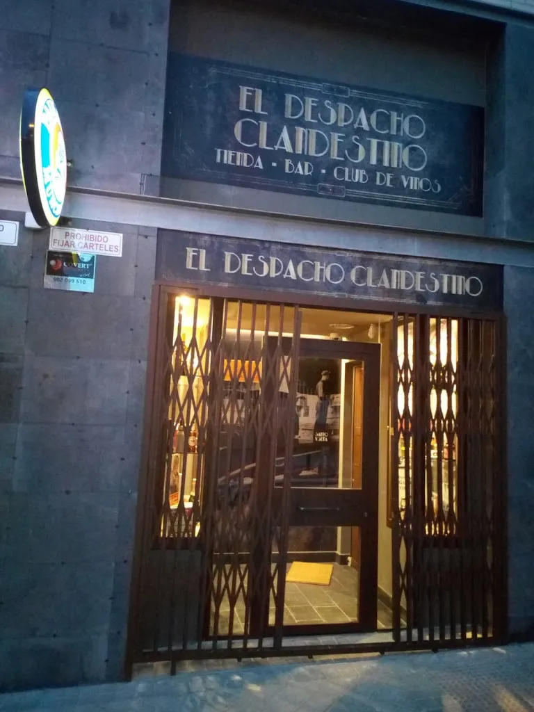 El Despacho Clandestino restaurant in Cristóbal