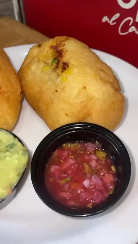 Bitpollo al Carbón_Cristóbal_slider_image_2