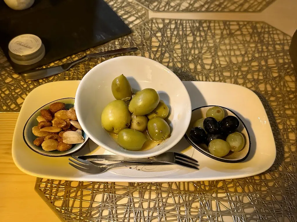 Lee Hussell_Restaurante Timonel Belchica_Torrevieja_review