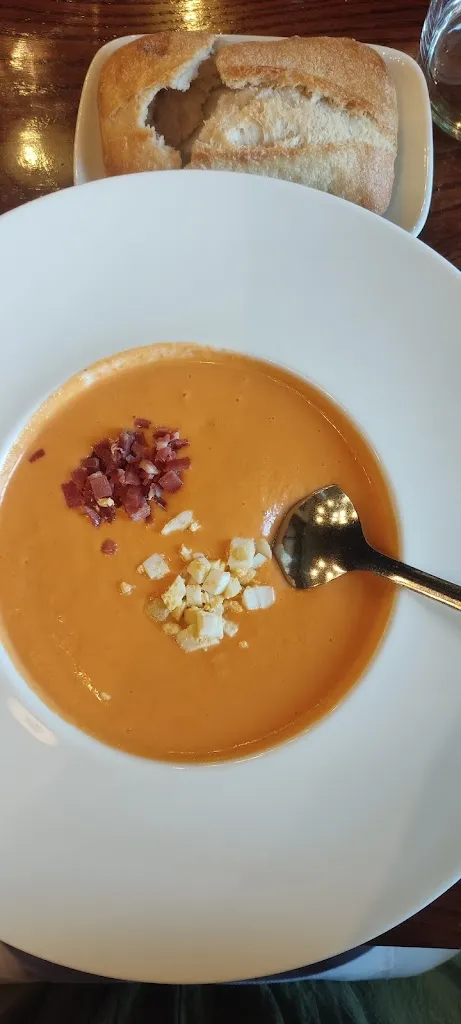 Gabriela Jiménez_Asador Erreleku_Cordovilla_review