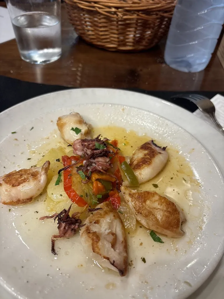 Txinparta Basque Cider House_Cordovilla_slider_image_2