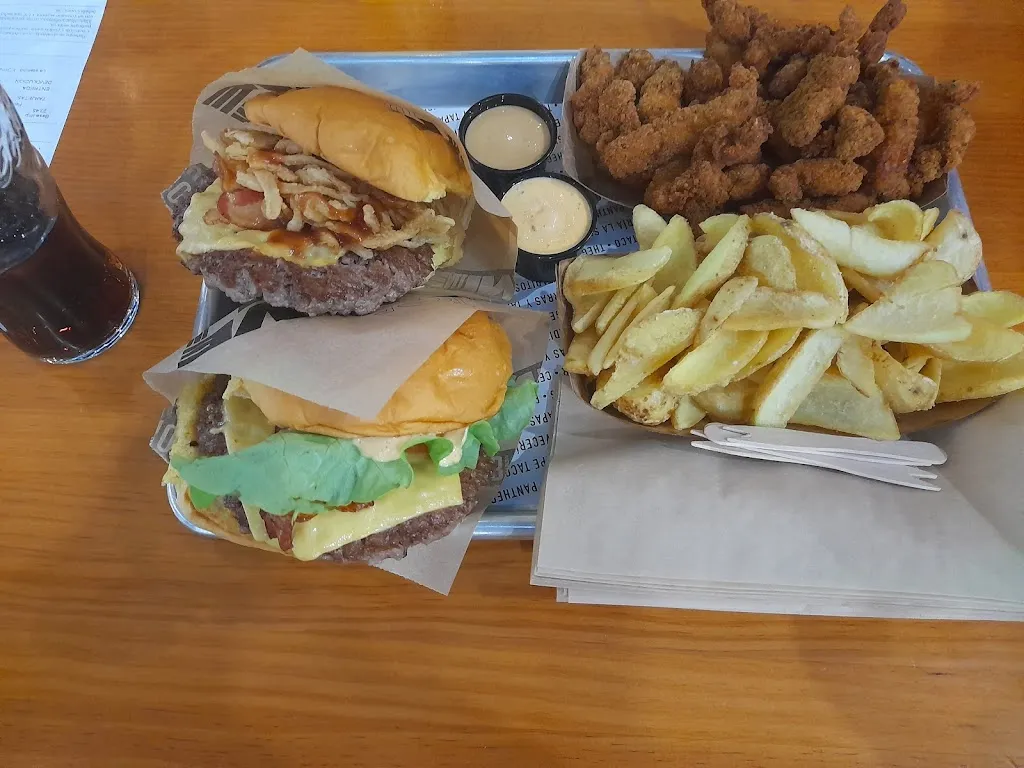 Menu_TGB- The Good Burger_Cordovilla_image_5