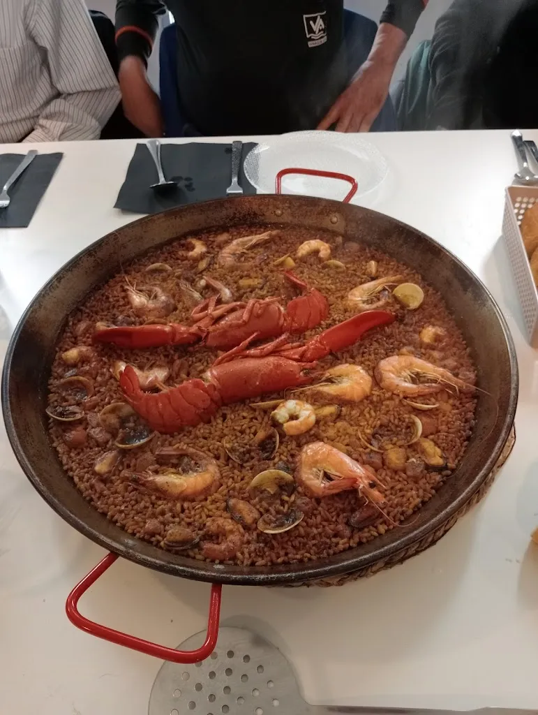 Javier García León_Bar Centro Dotacional_Cordovilla_review