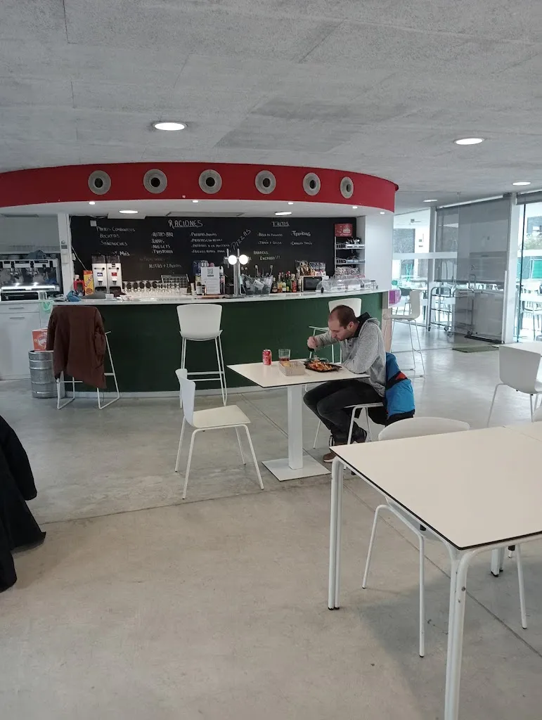 Bar Centro Dotacional_Cordovilla_slider_image_2