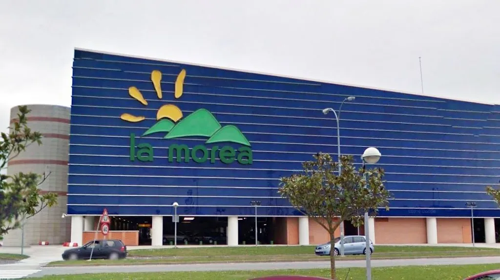 La Morea Shopping Center_Cordovilla_slider_image_3