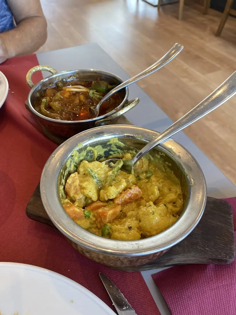 Teague McCracken_Tandoori Lezkairu_Cordovilla_review