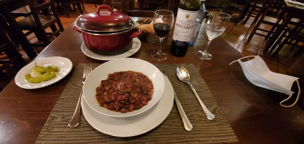 S.T. Adams_Asador Restaurante Menchu_Cordovilla_review