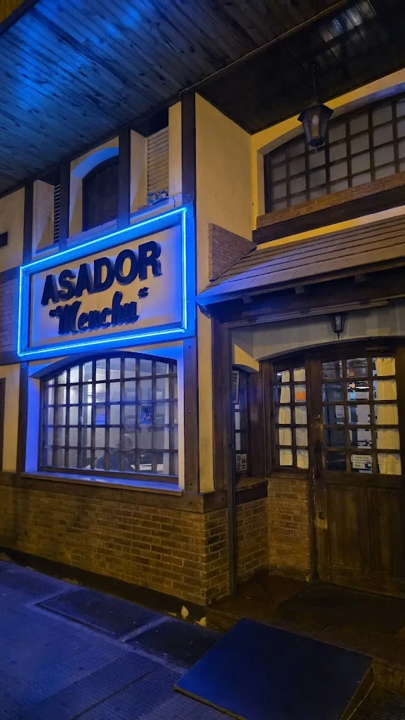 Asador Restaurante Menchu_Cordovilla_slider_image_1