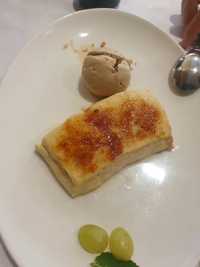 Miguel martinez_Asador Casa Ángel_Cordovilla_review