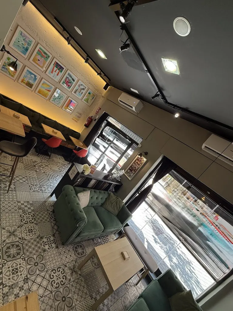 Café del Teatro restaurant in Encina La