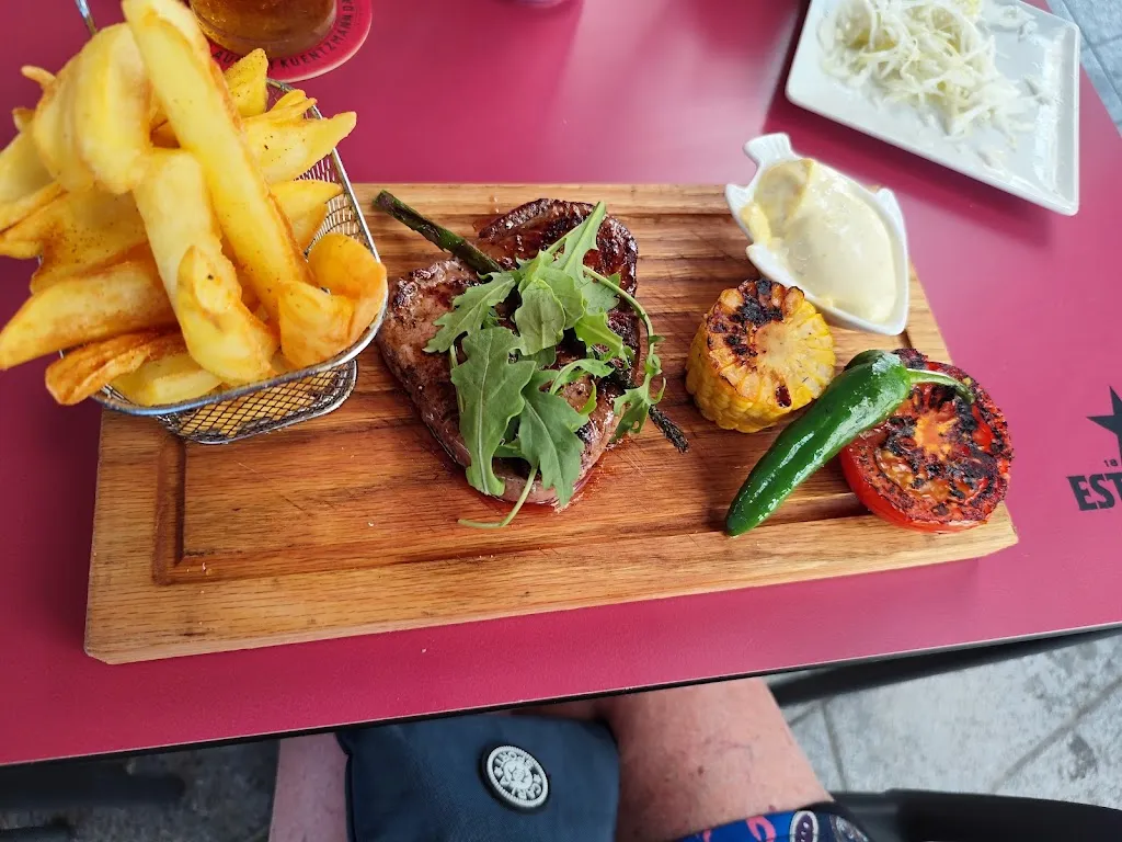 Johan Agge_Let's Eat_Torrevieja_review