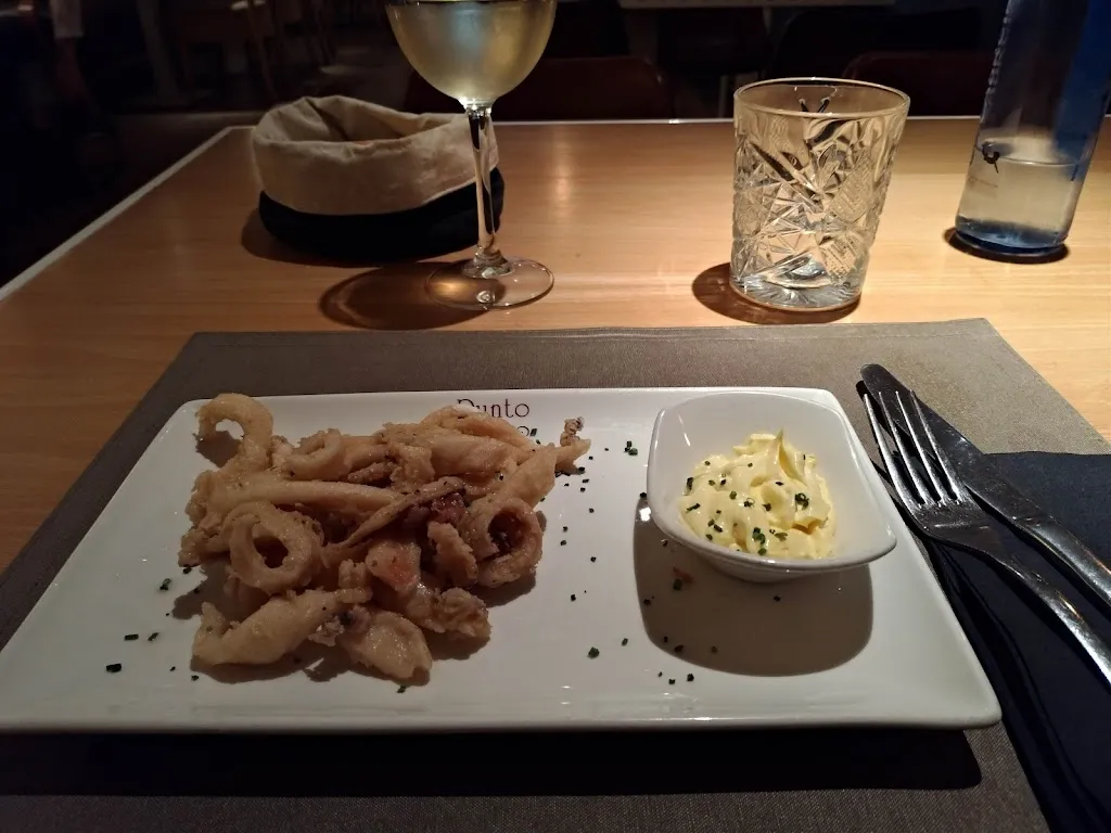 Chris M_Punto Básico_Encina La_review