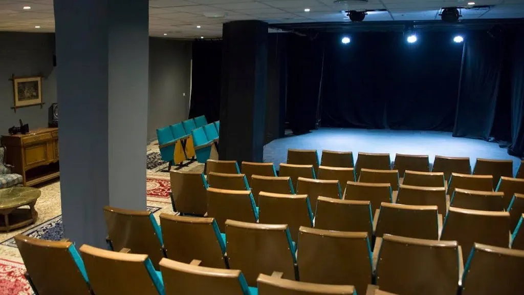 Teatro La Encina restaurant in Encina La