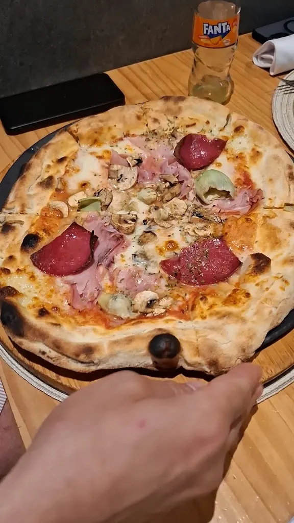 Pacu Restaurante Pizzería_Torrevieja_slider_image_2