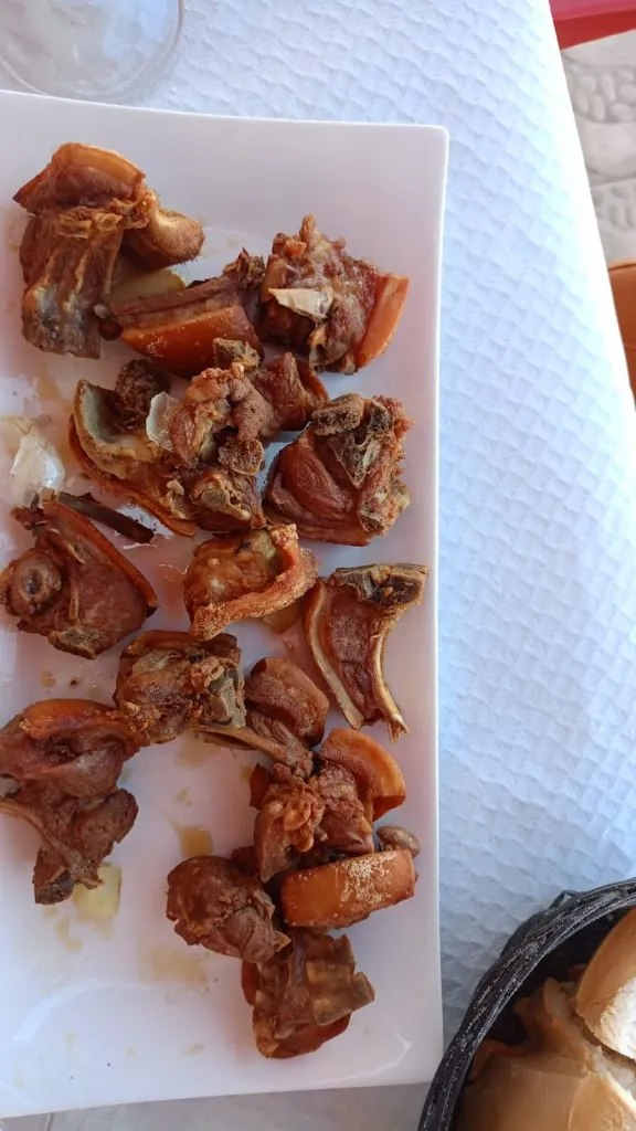 Pepe Carnacea_Bar-restaurante Morin_Encinas de Arriba_review