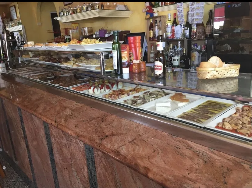 Bar-restaurante Morin restaurant in Encinas de Arriba