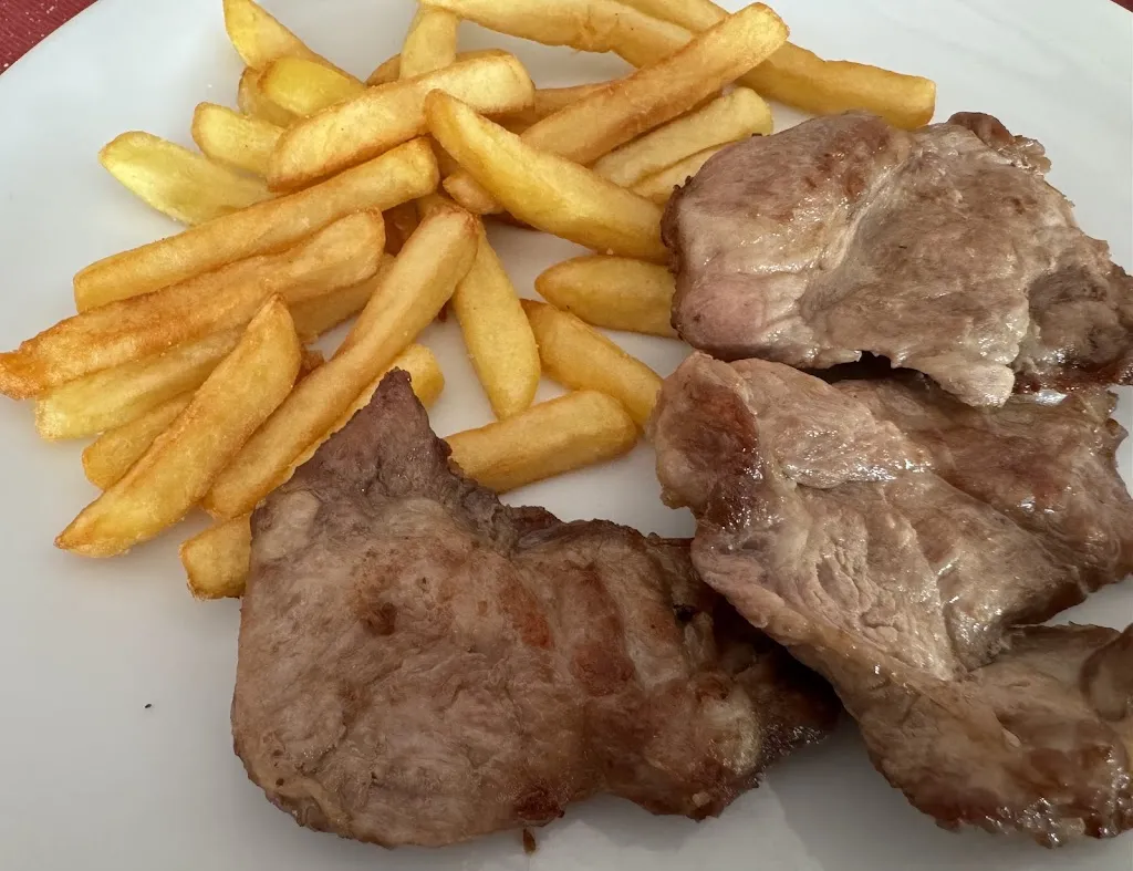 Xenia Blanco_Bar-Restaurante El Depósito_Fresno Alhándiga_review