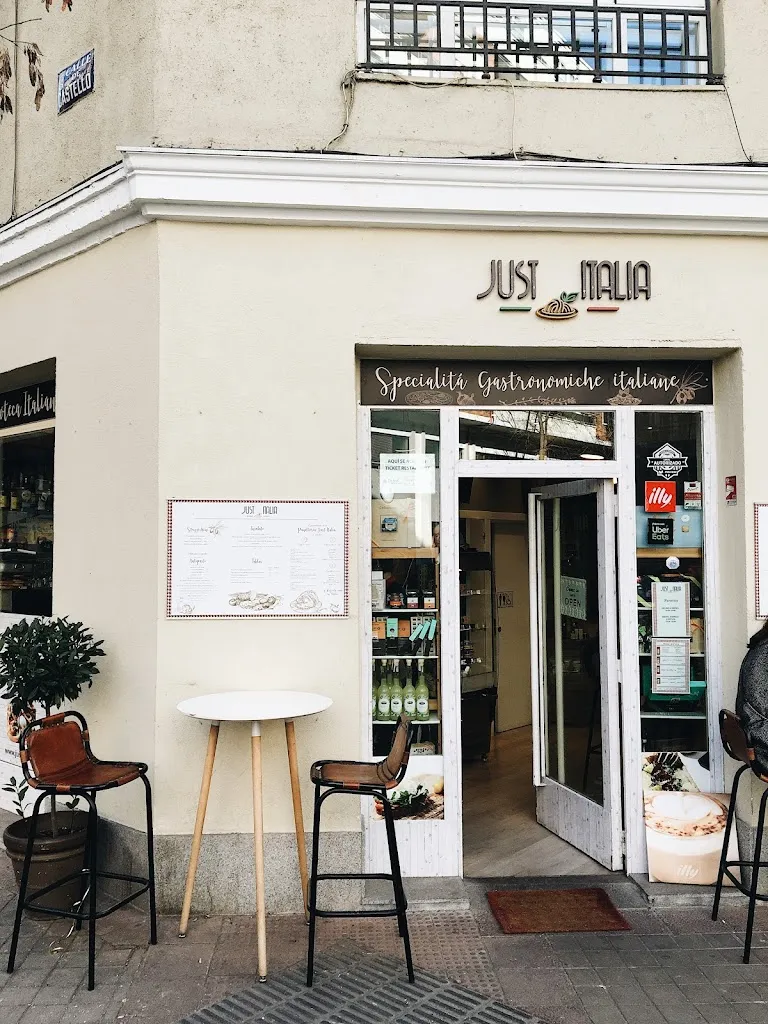 Just Italia Barrio Salamanca Madrid_Fuenteliante_slider_image_1