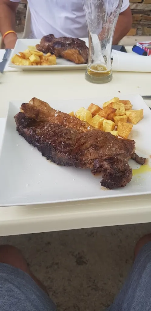 Alfonso Chamorro_La Leyenda_Fuentes de Béjar_review