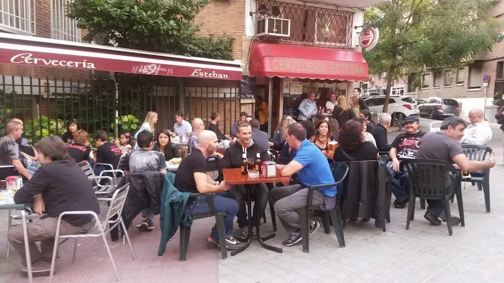 Cervecería Esteban_Fuente de San Esteban La_slider_image_1