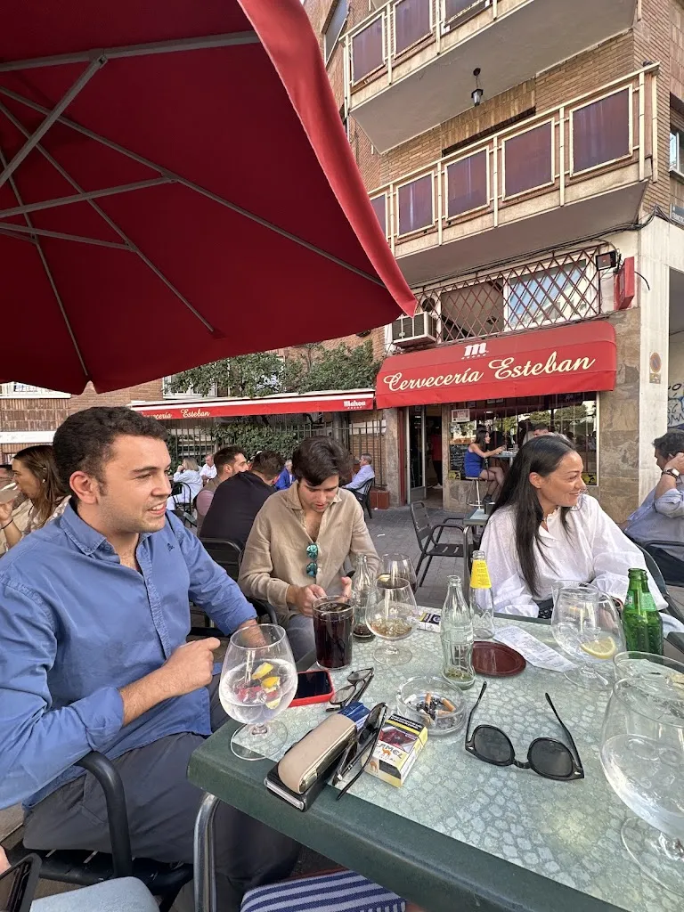 Cervecería Esteban_Fuente de San Esteban La_slider_image_3