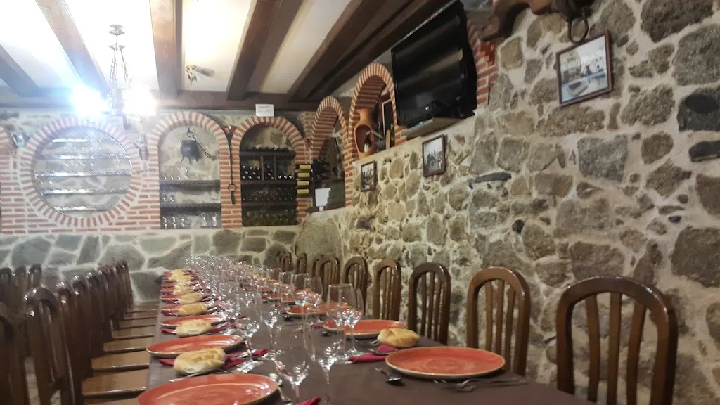 Restaurante las Llares restaurant in Fuente de San Esteban La