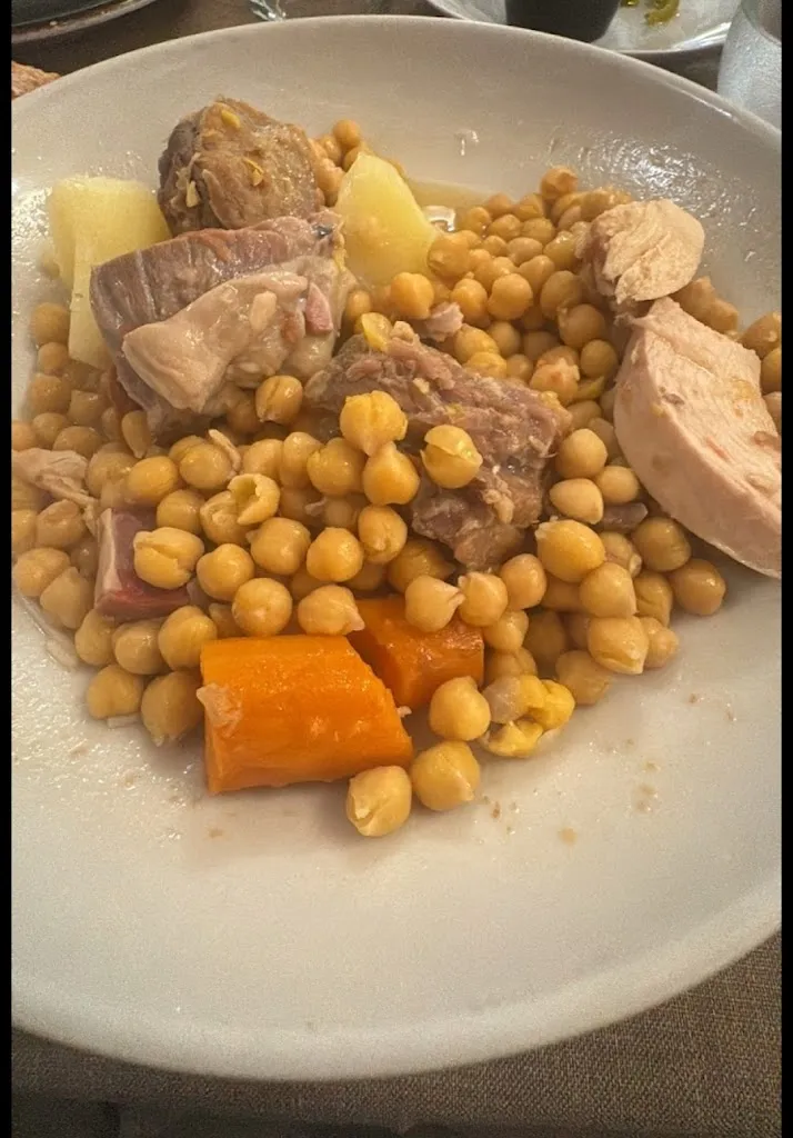 Bami MI_Época de Esteban_Fuente de San Esteban La_review